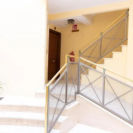 Apartment Tourist House Casa Pilatos Seville
